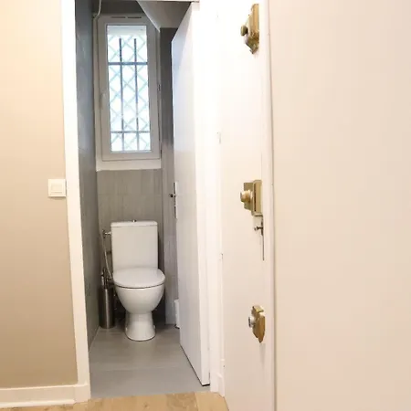 Parisian Charm 1-bedroom Near Les Invalides Parigi