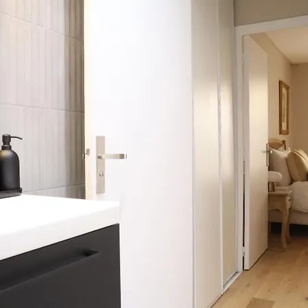 Appartamento Parisian Charm 1-bedroom Near Les Invalides *