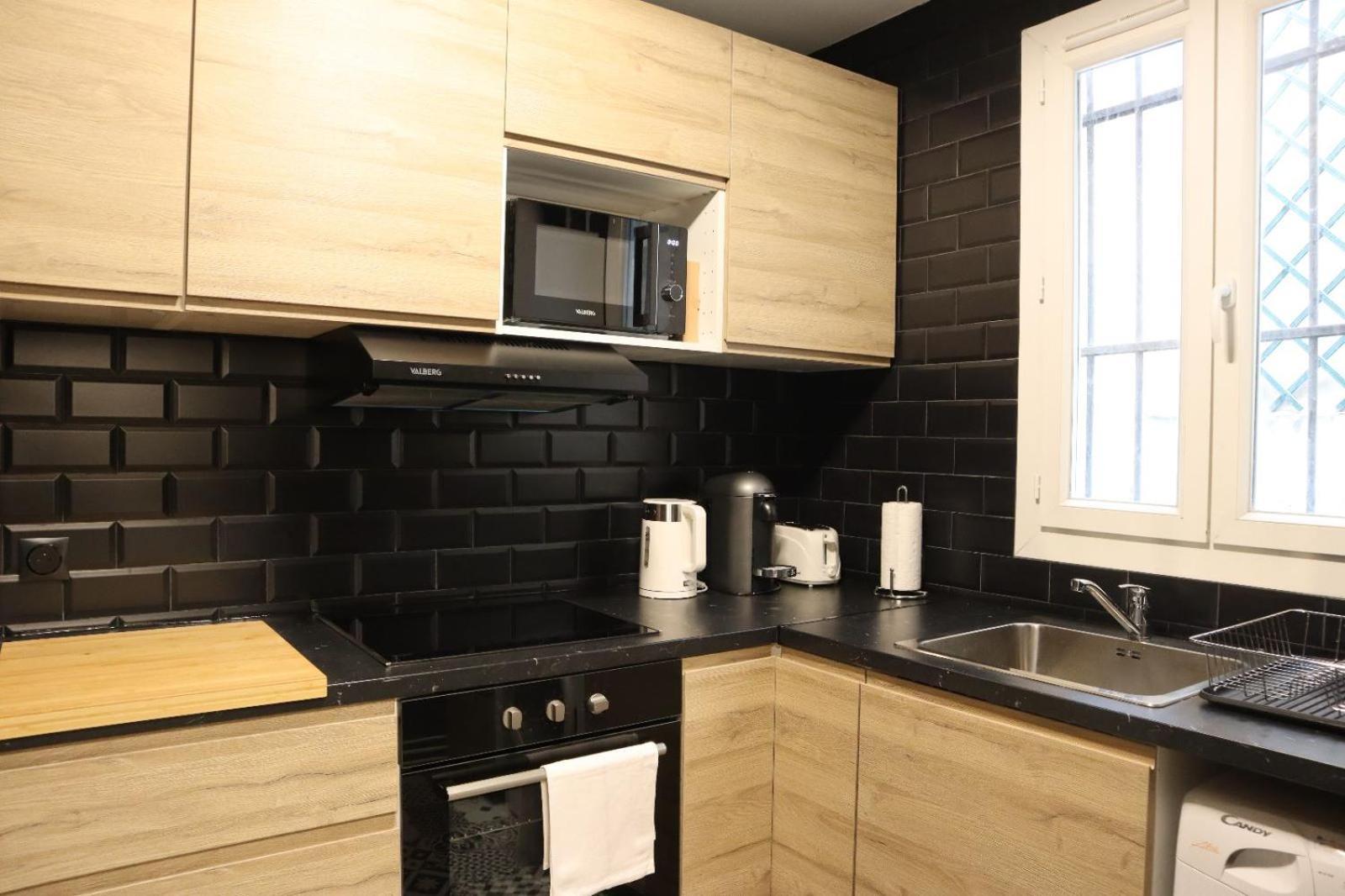 Parisian Charm 1-bedroom Near Les Invalides * Parigi