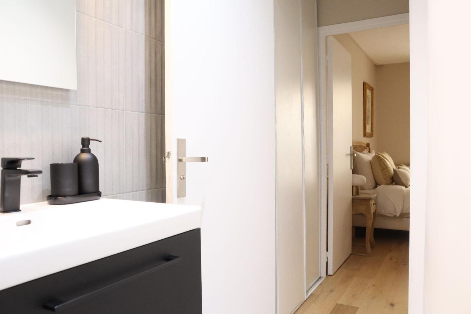 Appartamento Parisian Charm 1-bedroom Near Les Invalides *